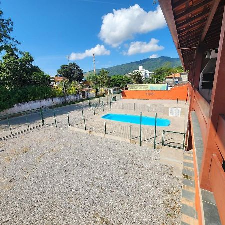 0001.05 - Maranduba - Apto - 2 Dormitorio - 8 Pessoas - 2 Quadras Do Mar - Piscina - Wi-Fi Ubatuba Kültér fotó