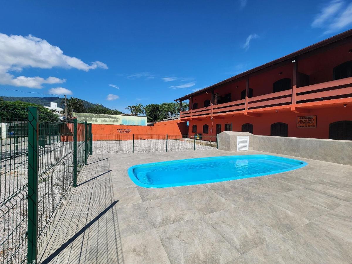 0001.05 - Maranduba - Apto - 2 Dormitorio - 8 Pessoas - 2 Quadras Do Mar - Piscina - Wi-Fi Ubatuba Kültér fotó